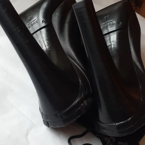 Gucci Black Leather Ankle Tie Booties 8 - Picture 8 of 15